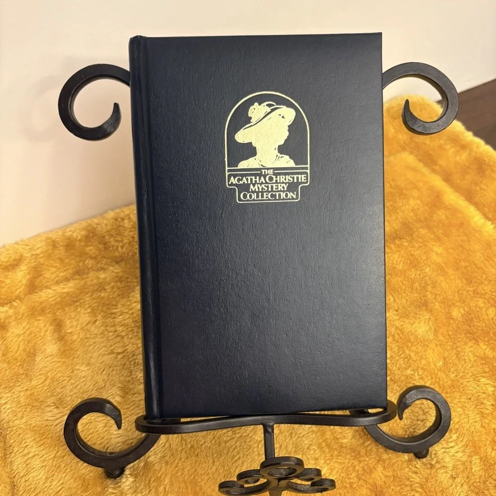 Agatha Christie Secret of Chimneys 1987 HC Faux Leather Mystery‎ Bantam